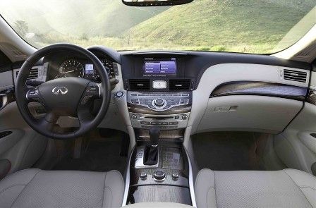 Q70 6